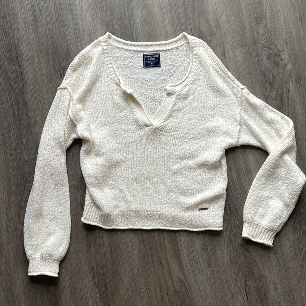 Abercrombie V-neck knit sweater